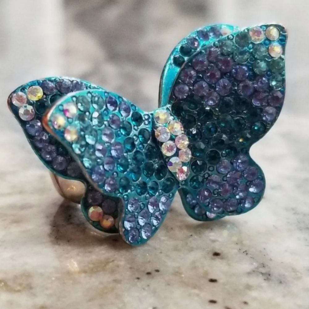 Beautiful blue stretchy butterfly ring